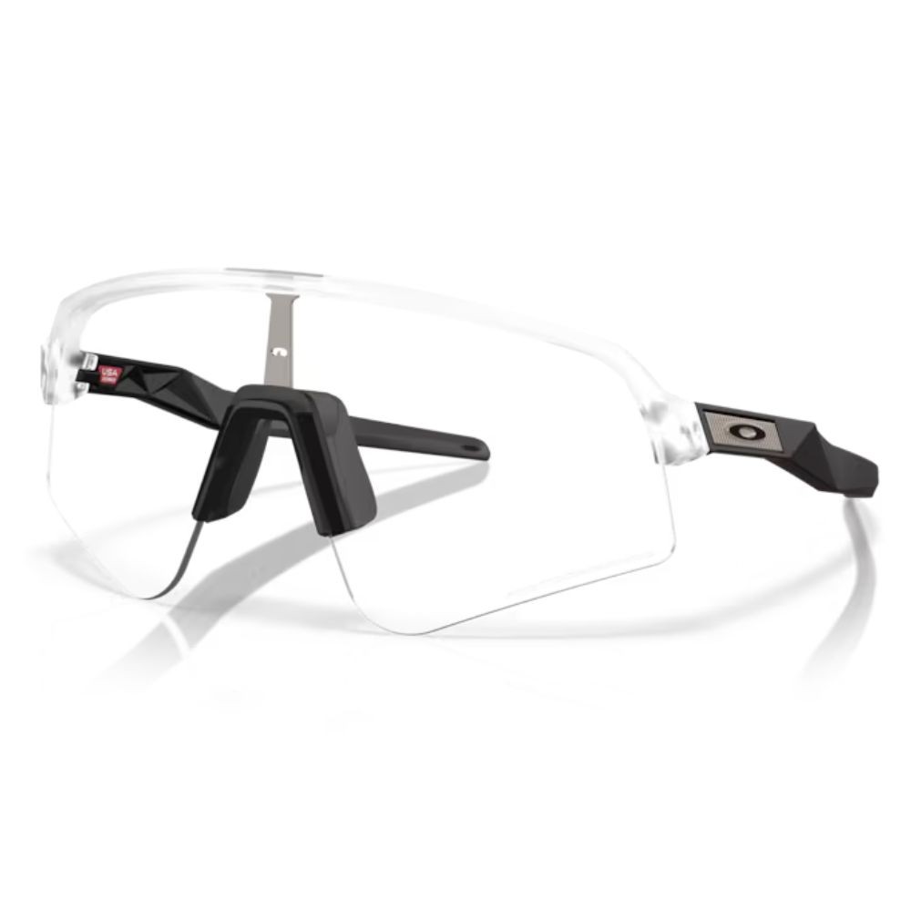Lunettes photochromiques Oakley Sutro Lite Sweep Mate transparentes